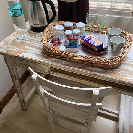 La Casona De Blanca Bed & Breakfast Balcarce Bagian luar foto
